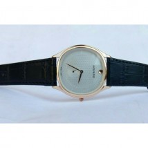 mens watch leather strap decent look